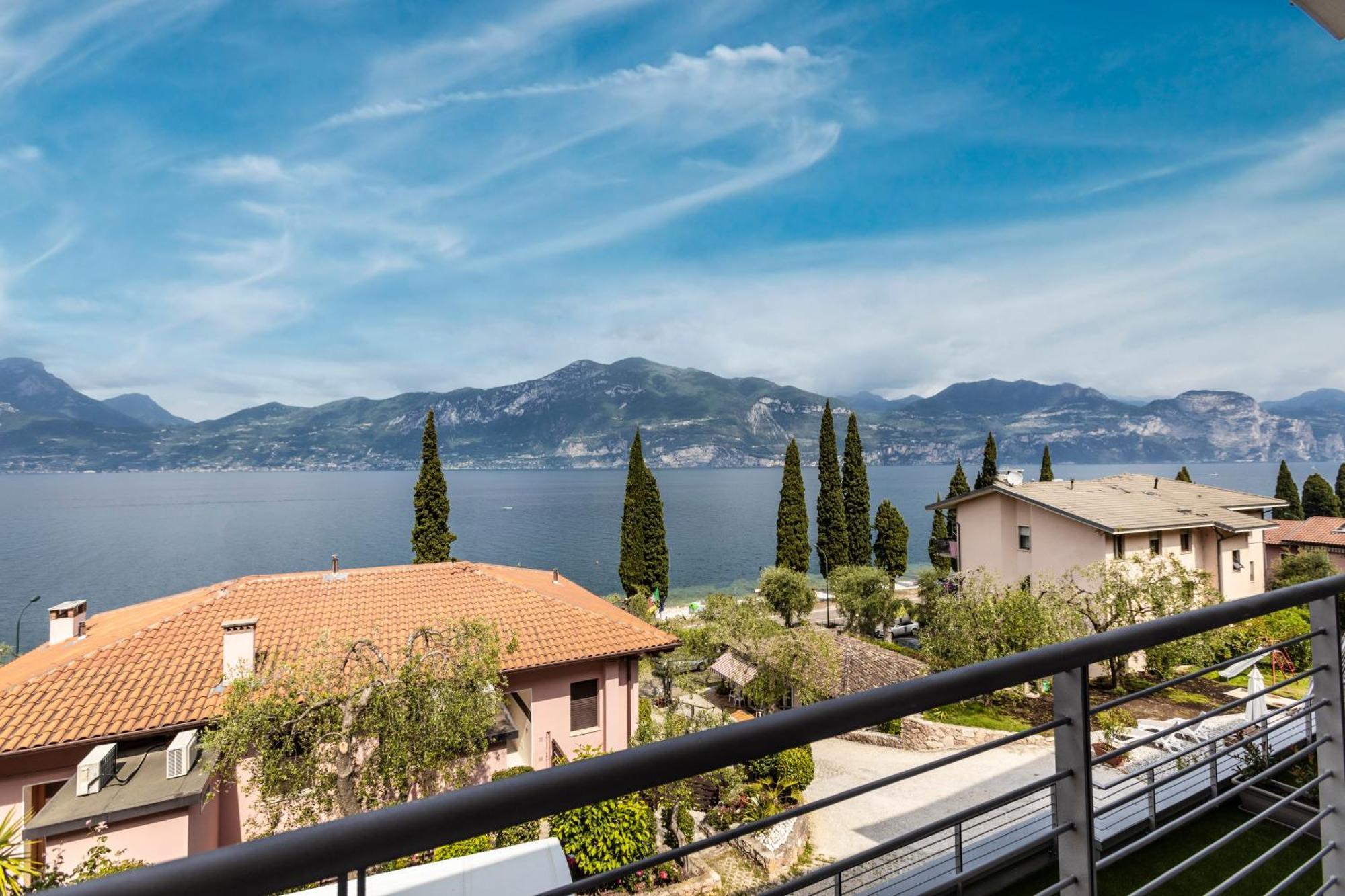 Residence Solei Brenzone sul Garda Exterior foto