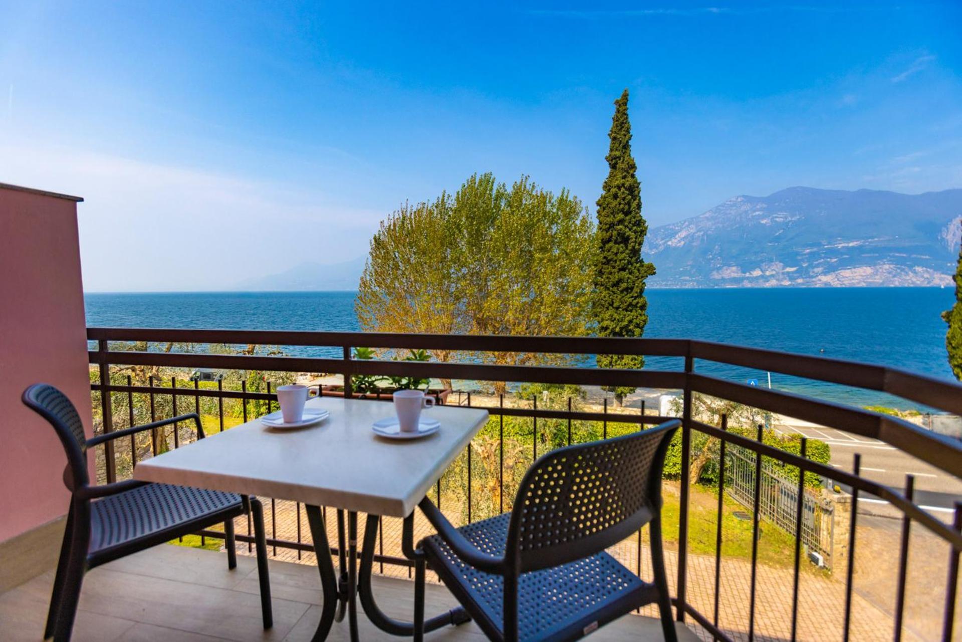 Residence Solei Brenzone sul Garda Exterior foto