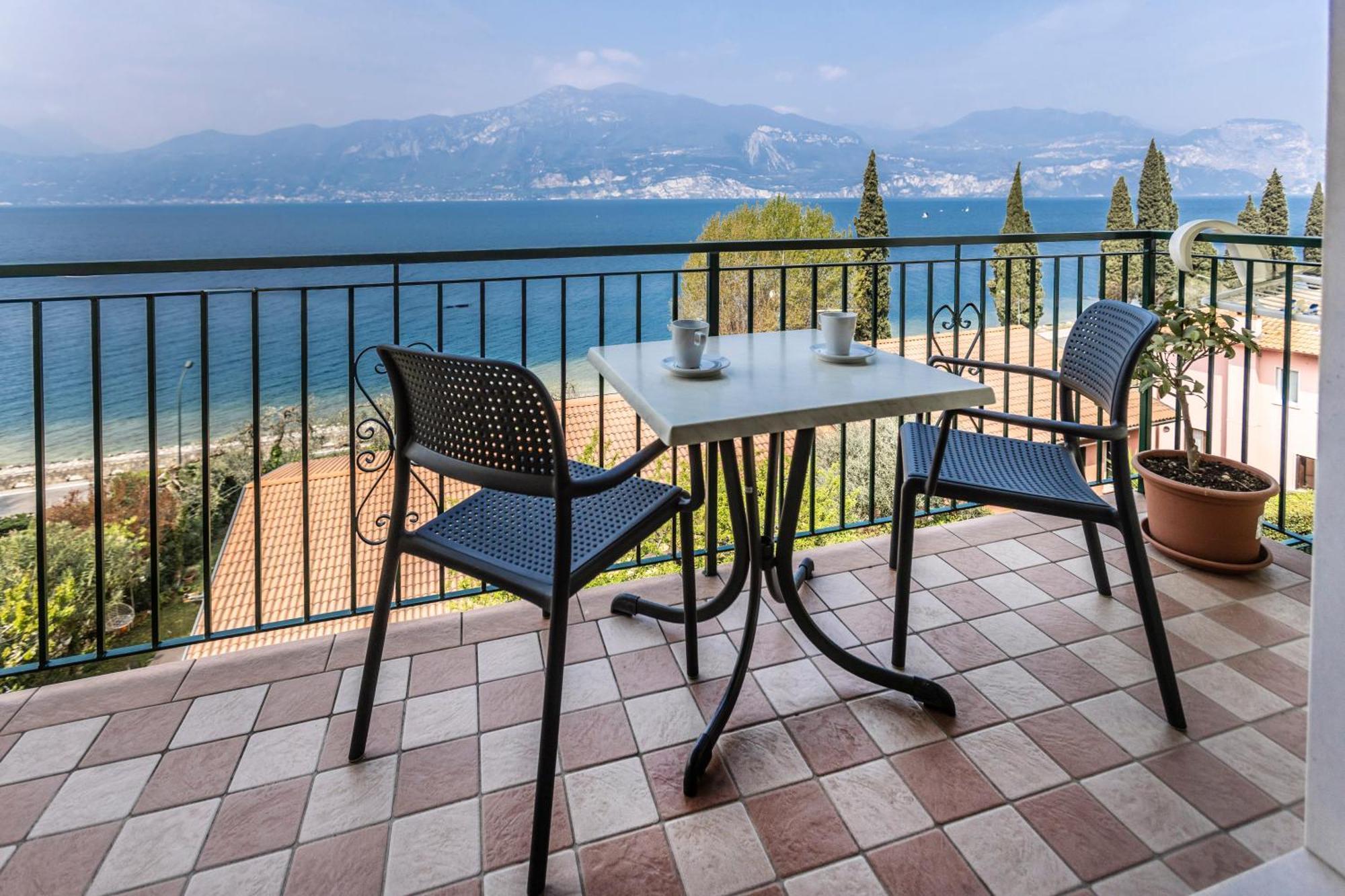 Residence Solei Brenzone sul Garda Exterior foto